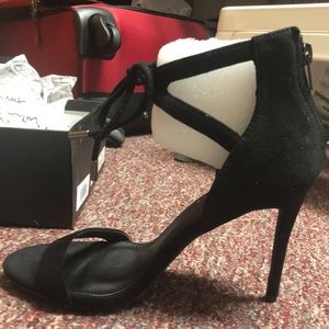 Lulu’s Black Suede Strapless Heels